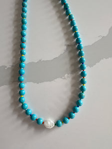 Gorgeous Turquoise Necklace with Single Pearl