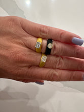 Load image into Gallery viewer, Moissanite Stone Silicone Band
