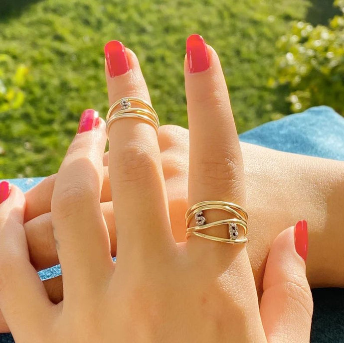 Wavy Initial Ring