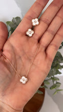 Load image into Gallery viewer, Mother of Pearl Clover Necklace