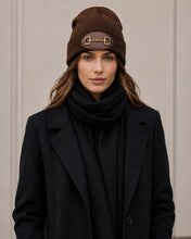 Load image into Gallery viewer, Gold Horse-bit Buckle Hat