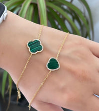 Load image into Gallery viewer, Malachite Clover or Heart Bracelet
