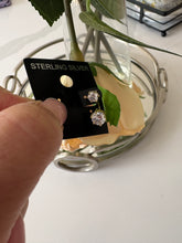 Load image into Gallery viewer, Gold CZ Ear Jackets