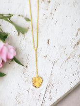Load image into Gallery viewer, Stunning Fluted Heart Y Necklace