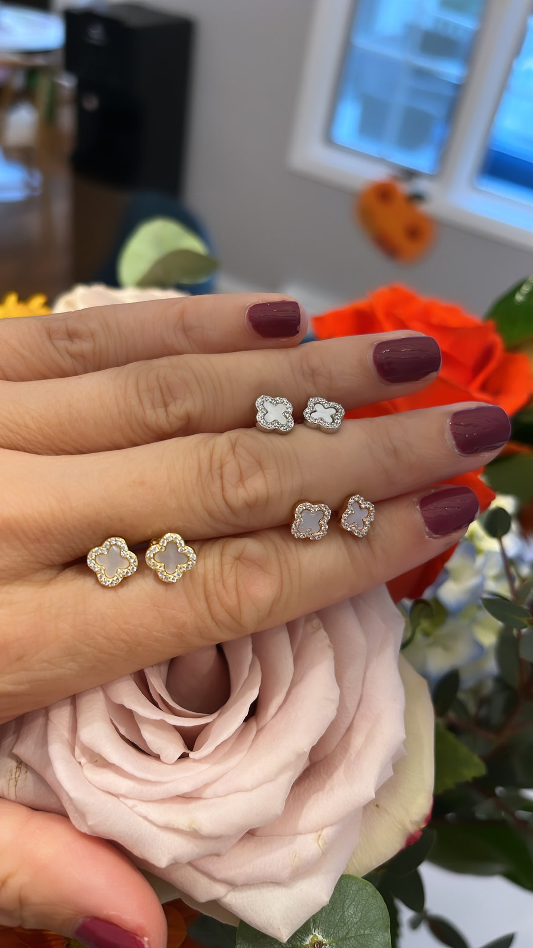 CZ outlined Clover Post Earrings