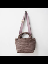 Load image into Gallery viewer, Woven Crossbody Note