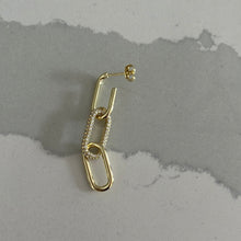 Load image into Gallery viewer, Paperclip CZ Drop Earrings