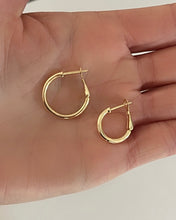Load image into Gallery viewer, Gold Everyday Hoops