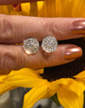 Load image into Gallery viewer, Gorgeous CZ Studs