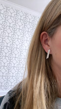 Load image into Gallery viewer, Stunning 1” Baguette Drop Earrings