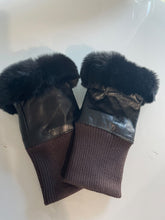 Load image into Gallery viewer, Gorgeous Leather and Fur Fingerless Gloves