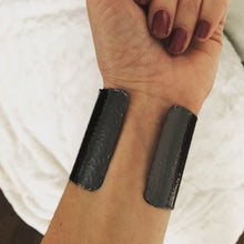 Load image into Gallery viewer, Pave Crystal Stone Cuff