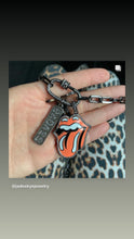 Load image into Gallery viewer, Chunky Gunmetal Chain with Carabiner Lock