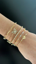 Load image into Gallery viewer, Mother of Pearl Heart Charm Paperclip Bracelet