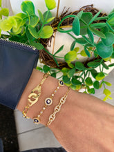 Load image into Gallery viewer, Interlocking Cuff Link Bracelet